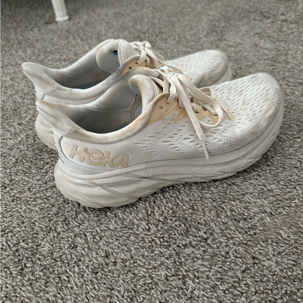Hoka One One White Clifton 8 Size 8 with Chunky Midsole